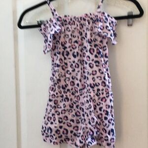 FINAL MARKDOWN Girls cat & jack cold shoulder romper 4t